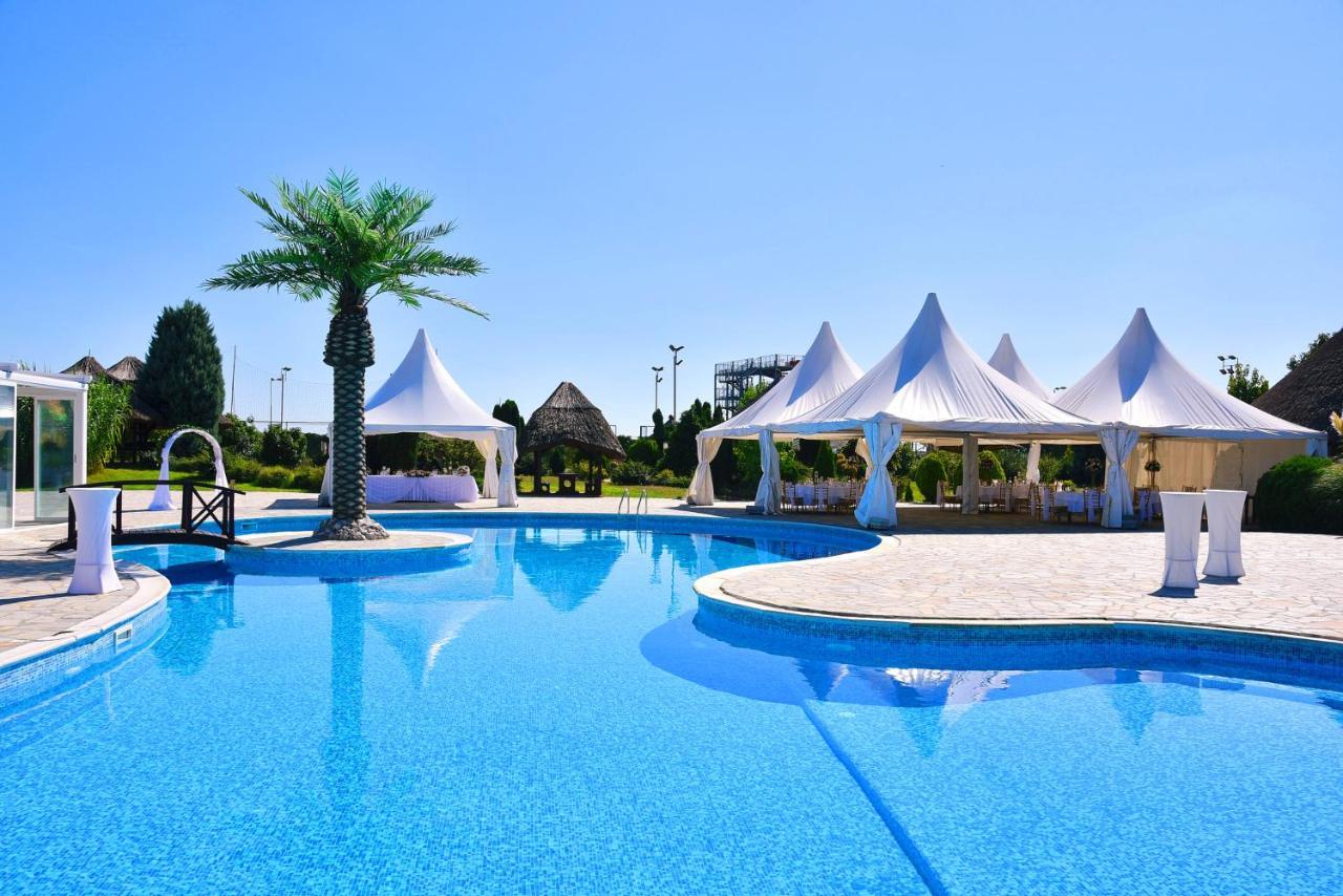 S Club Resort Hotel Aqua Park And Spa Belgrade Exterior photo