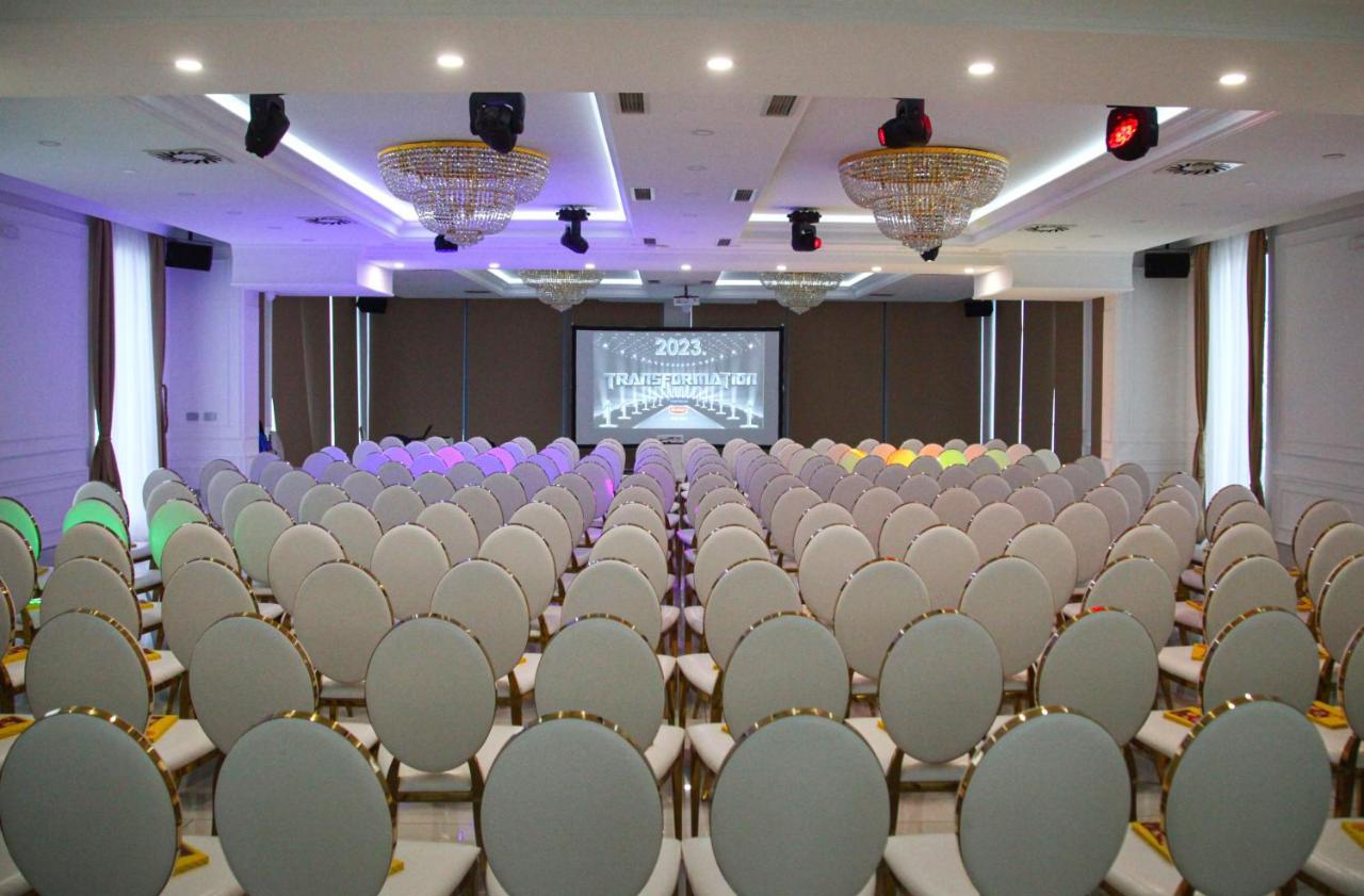 S Club Resort Hotel Aqua Park And Spa Belgrade Exterior photo