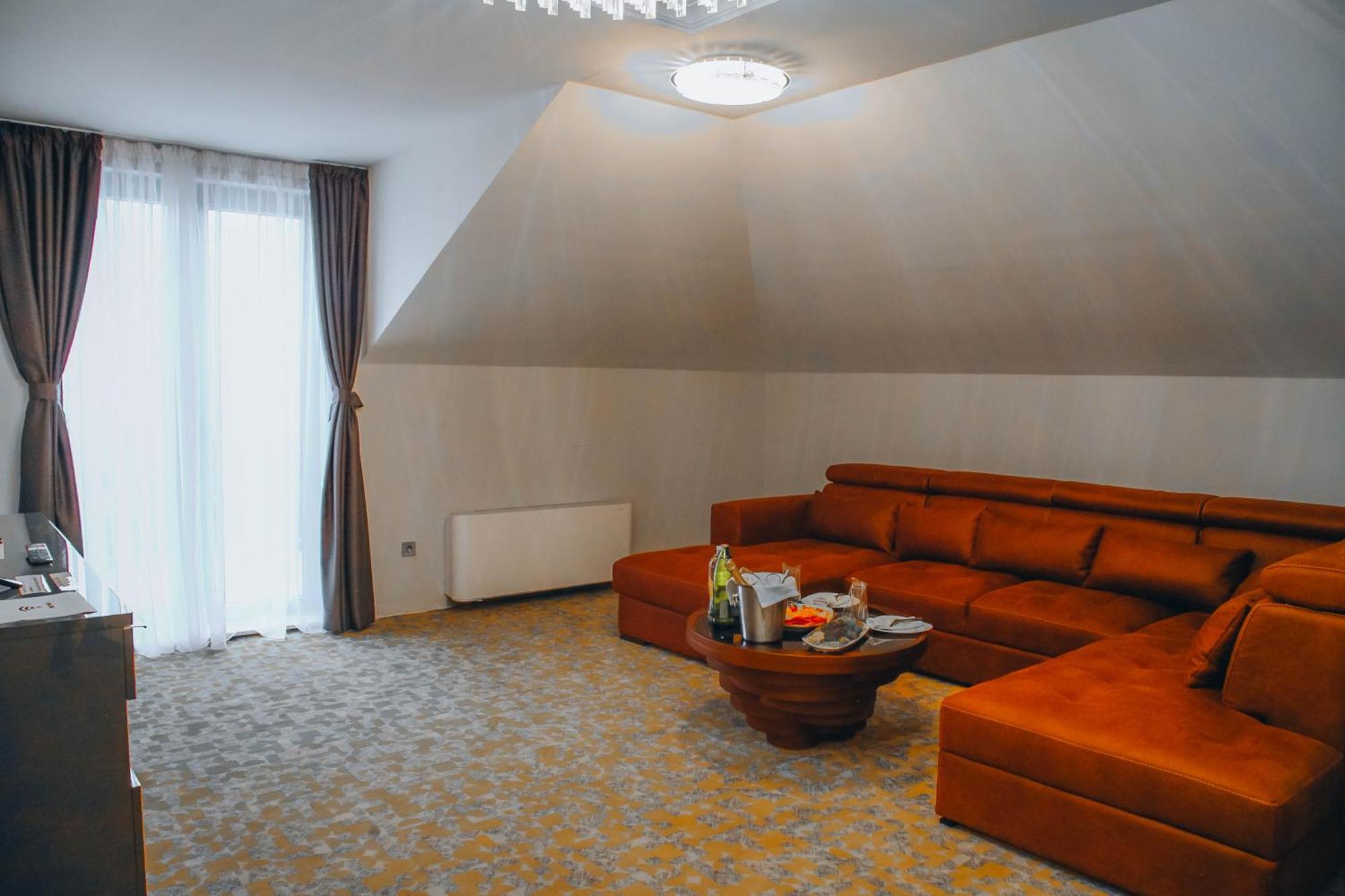 S Club Resort Hotel Aqua Park And Spa Belgrade Room photo