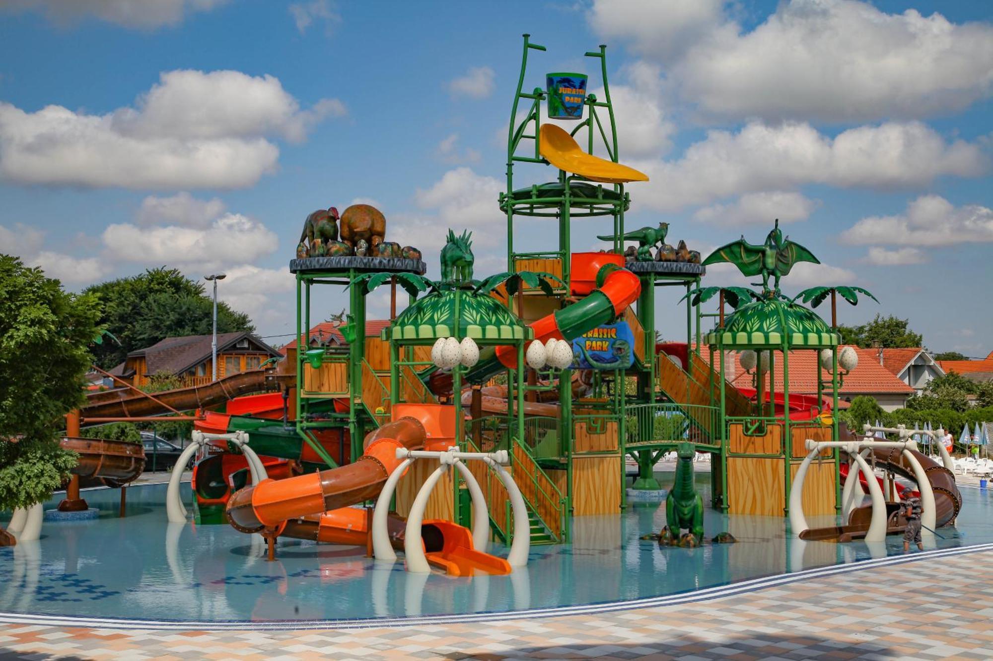 S Club Resort Hotel Aqua Park And Spa Belgrade Exterior photo